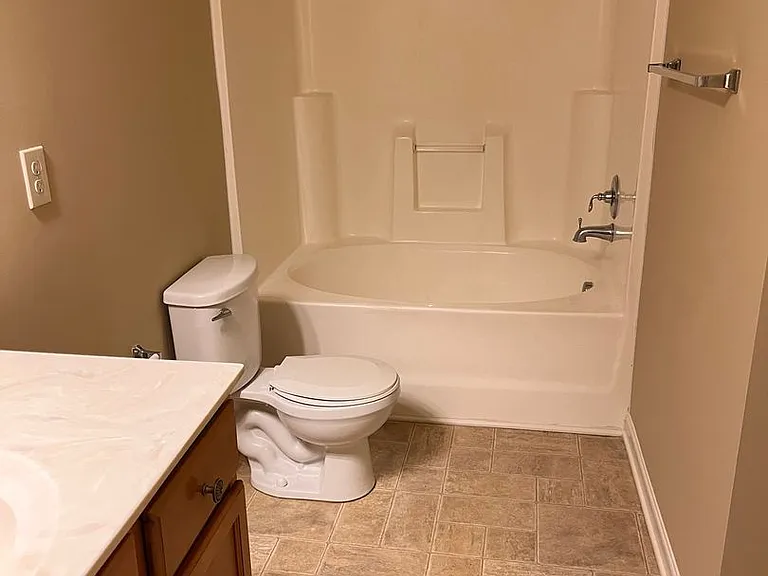 6181 Neuse Wood Dr — Photo 10