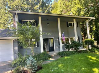 9024 NE 186th Pl, Bothell, WA 98011
