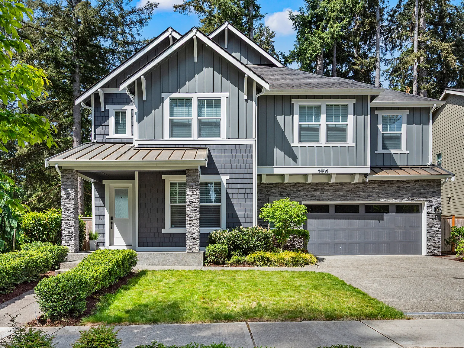 5 bed, 3443 sqft, $6,000 — Photo 1