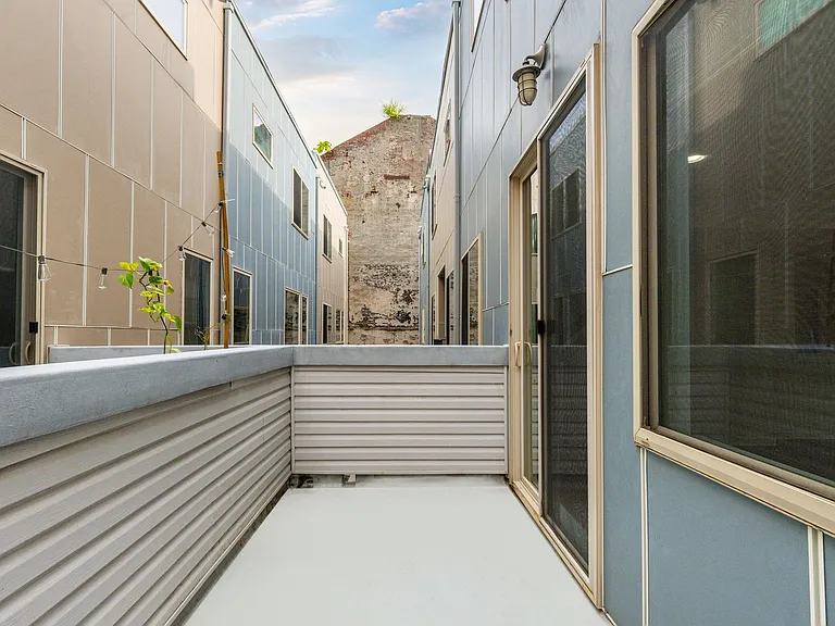 The Residences — Photo 9