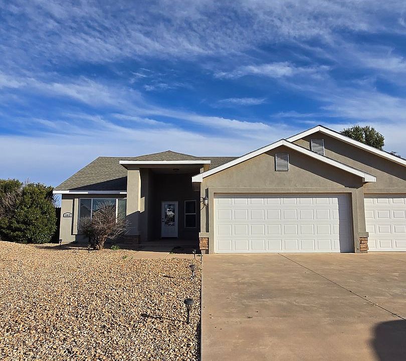 1st image of 1817 College Park Dr