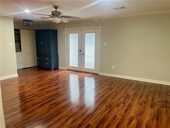 5th image of 10613 Chadwick Dr