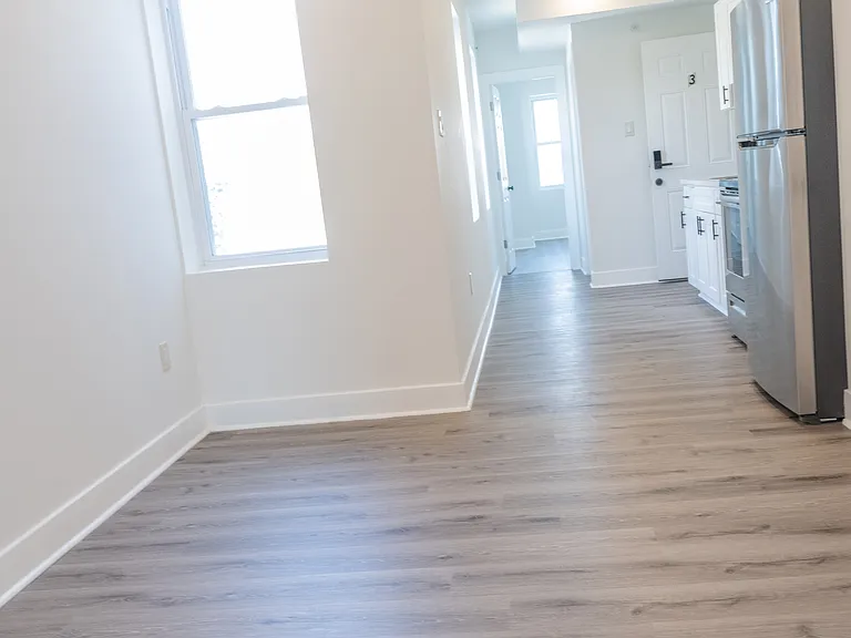 723 N 40th St #3 — Photo 12