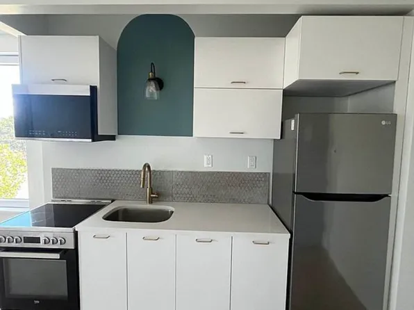 3013 Barker Avenue image 5 of 8