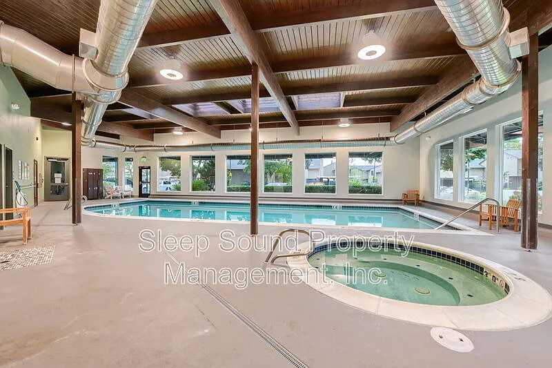 2 bed, 2.0 bath, 1200 sqft, $2,195 — Photo 3