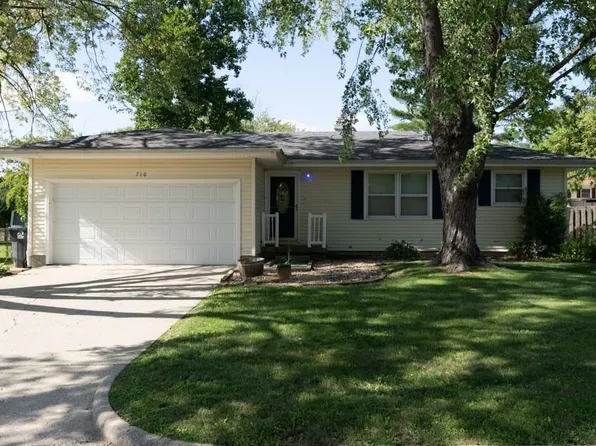 710 S Whitetail Cir, Mt Zion, IL 62549