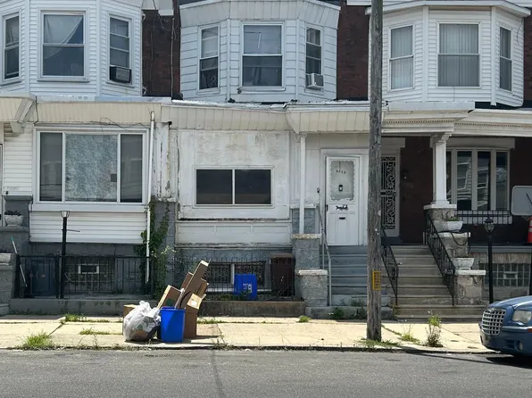 5710 Cedar Ave, Philadelphia, PA 19143