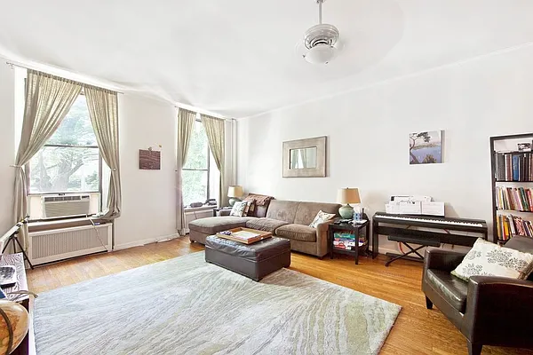 Rented by Bold New York | media 20