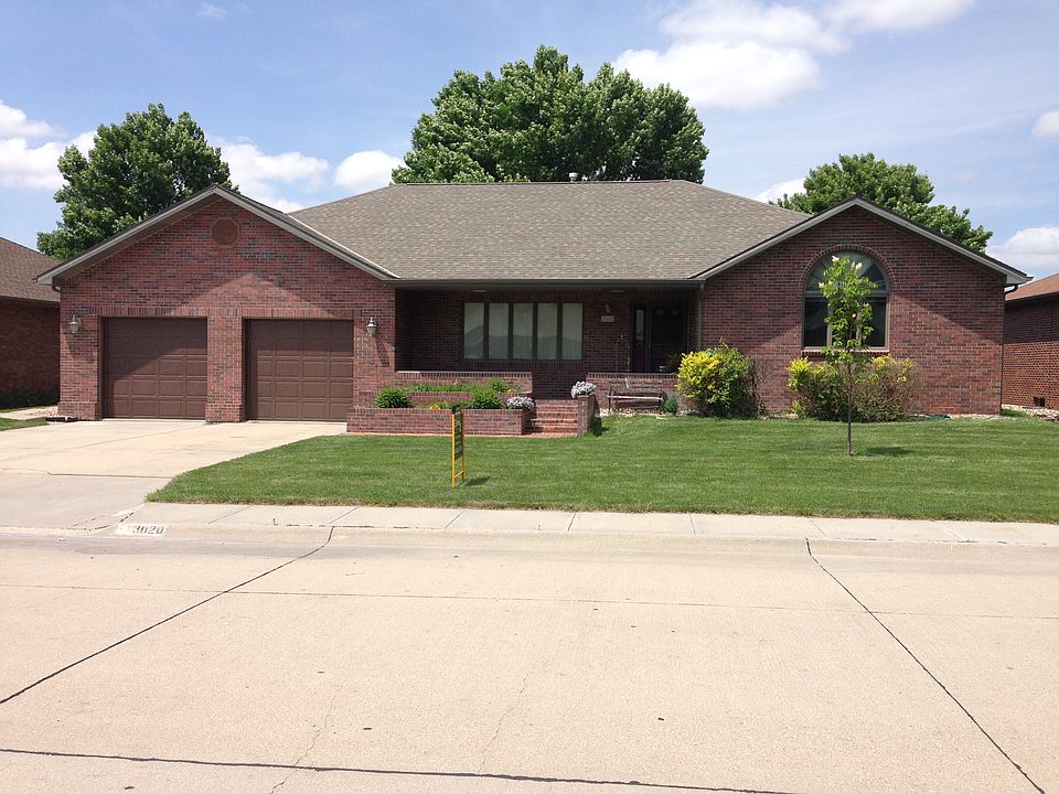 3020 Colonial 