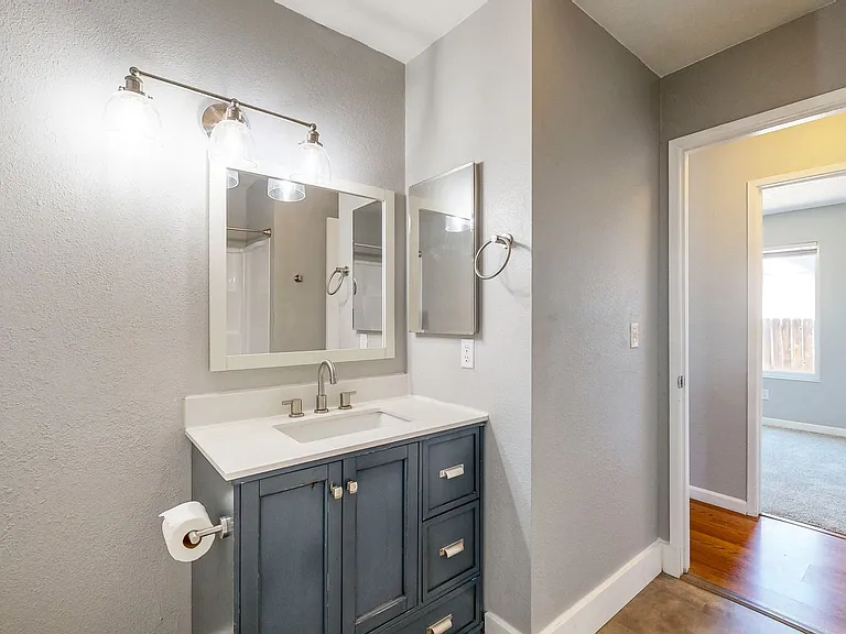 8690 Lords Manor Way — Photo 22
