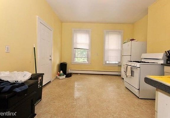 3rd image of 36 Mozart St #1