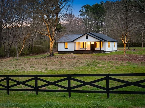 5th image of 595 Kemp Rd