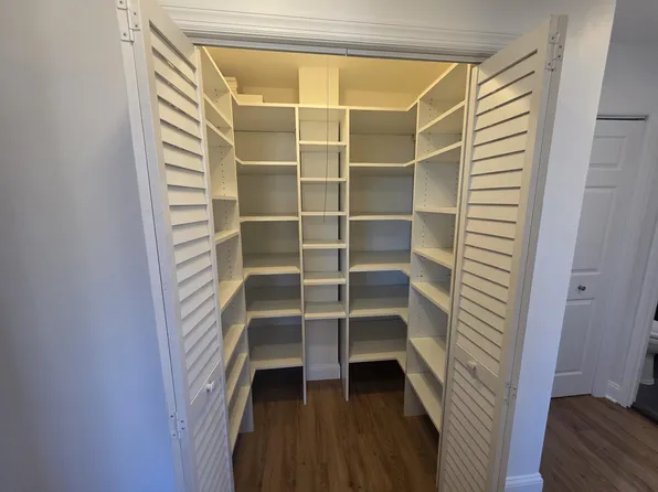 7100 Blvd East image 26 of 47