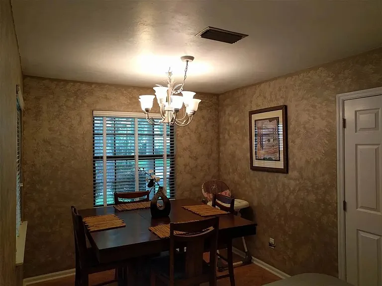 3711 Longchamp Cir — Photo 20