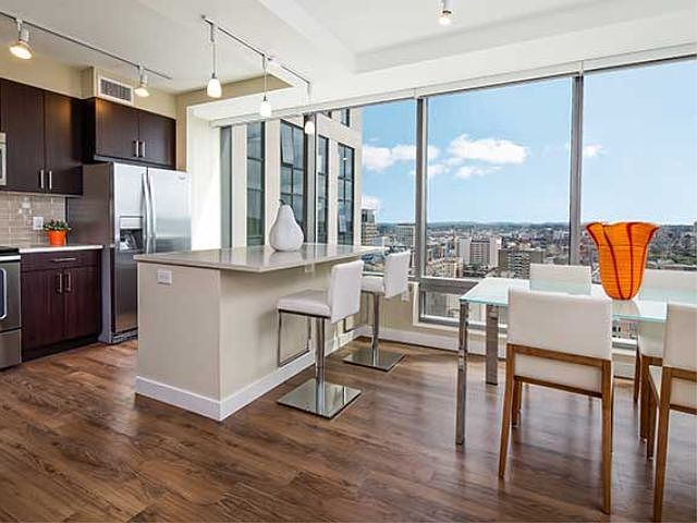 2nd image of 47 Stuart St #1803