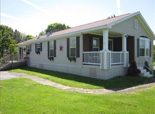 14 Nichols St, Searsport, ME 04974