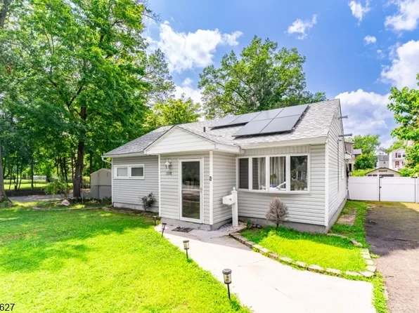 1528 Washington Ave, Pompton Lakes Boro, NJ 07442