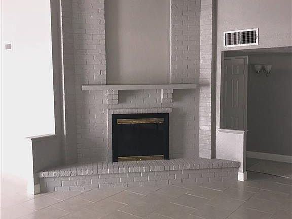 3rd image of 3726 Yaupon Dr