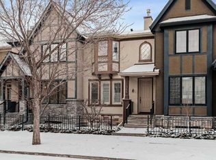 2964 W Peacekeepers Way SW, Calgary, AB T3E7R6
