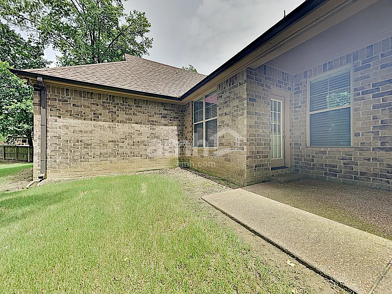 4957 Shira Dr — Photo 22