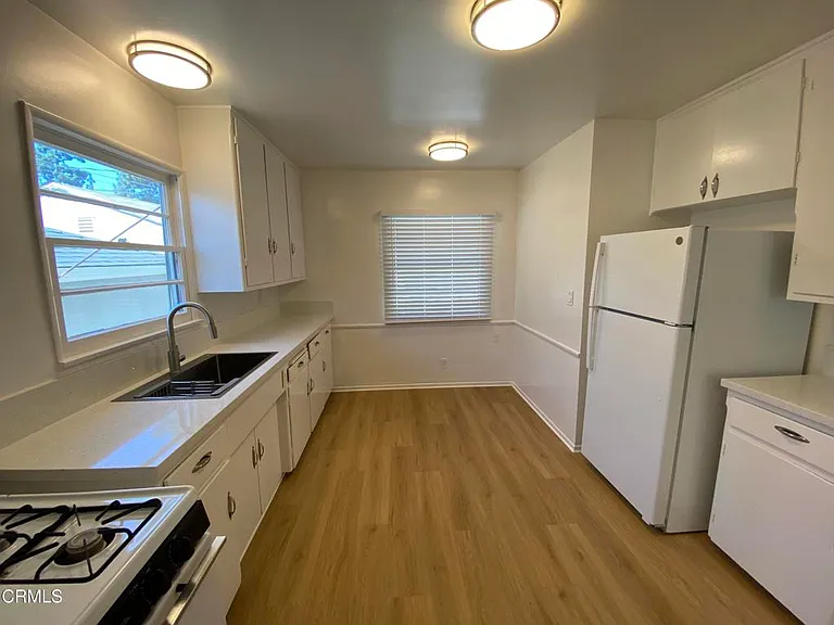 2448 E Washington Blvd — Photo 7