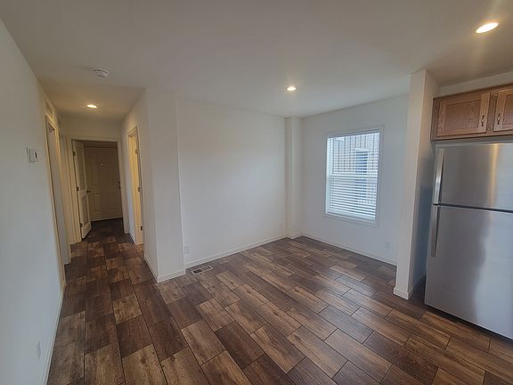 4th image of 551 Summit Trl #62