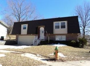 2172 Longwood Ct, Decatur, IL 62526