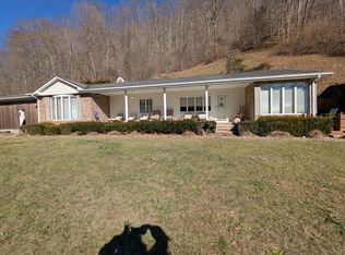 1332 G.p. Branch Rd, Vansant, VA 24656