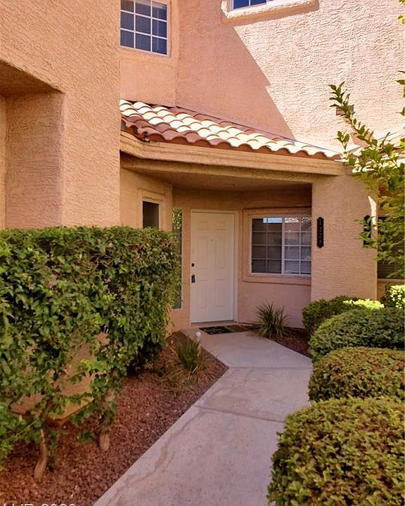 1st image of 5201 S Torrey Pines Dr Unit 1228