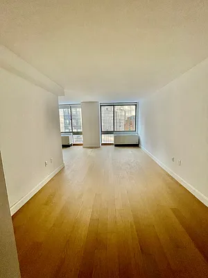 Rented by Cushman & Wakefield (Management) | media 14