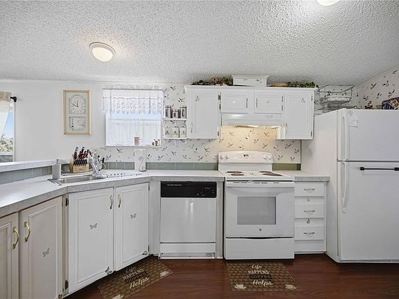 5th image of 6720 NE 1st Pl
