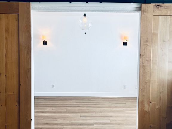 4th image of 5077 Camel Heights Rd Unit G
