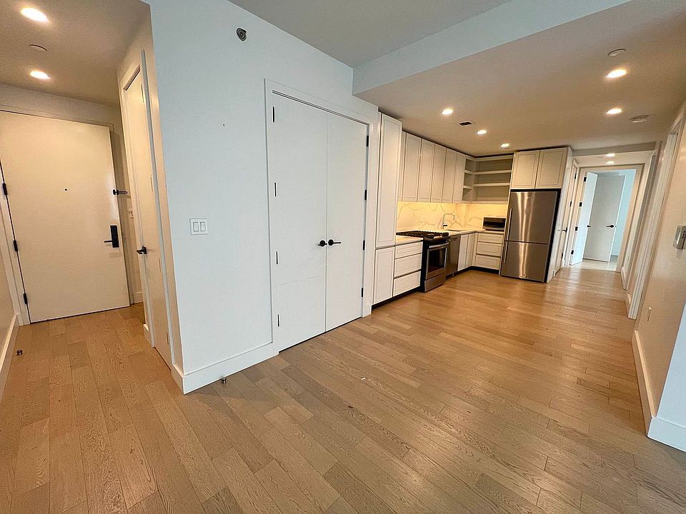 1st image of 635 4th Ave #314