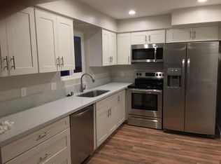 9937 Cornwall Dr, Huntington Beach, CA 92646