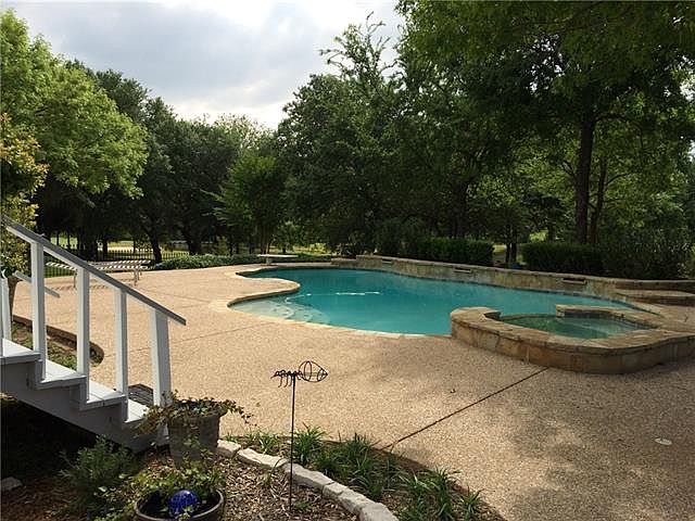 1st image of 16043 Faircrest Dr