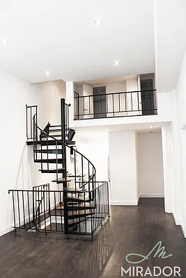 Rented by Mirador Real Estate | media 32