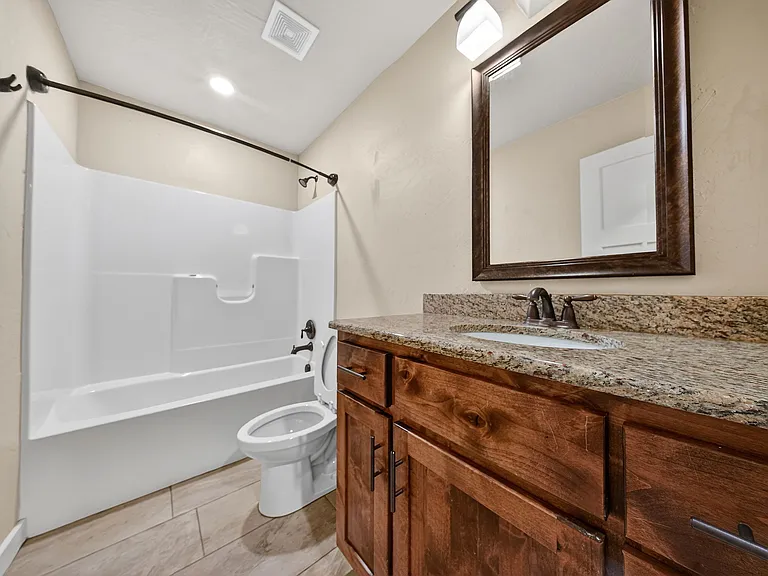 1420 S Treetop Ct — Photo 17