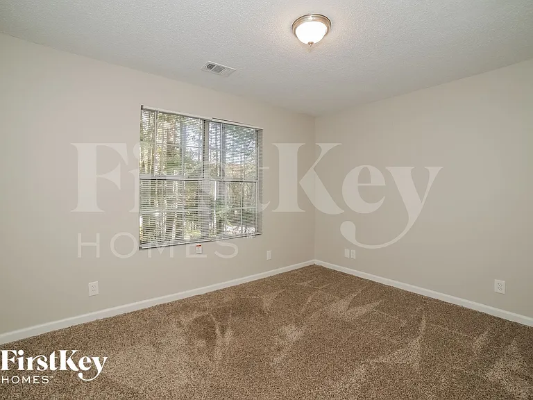 21 Angelo Rd — Photo 12