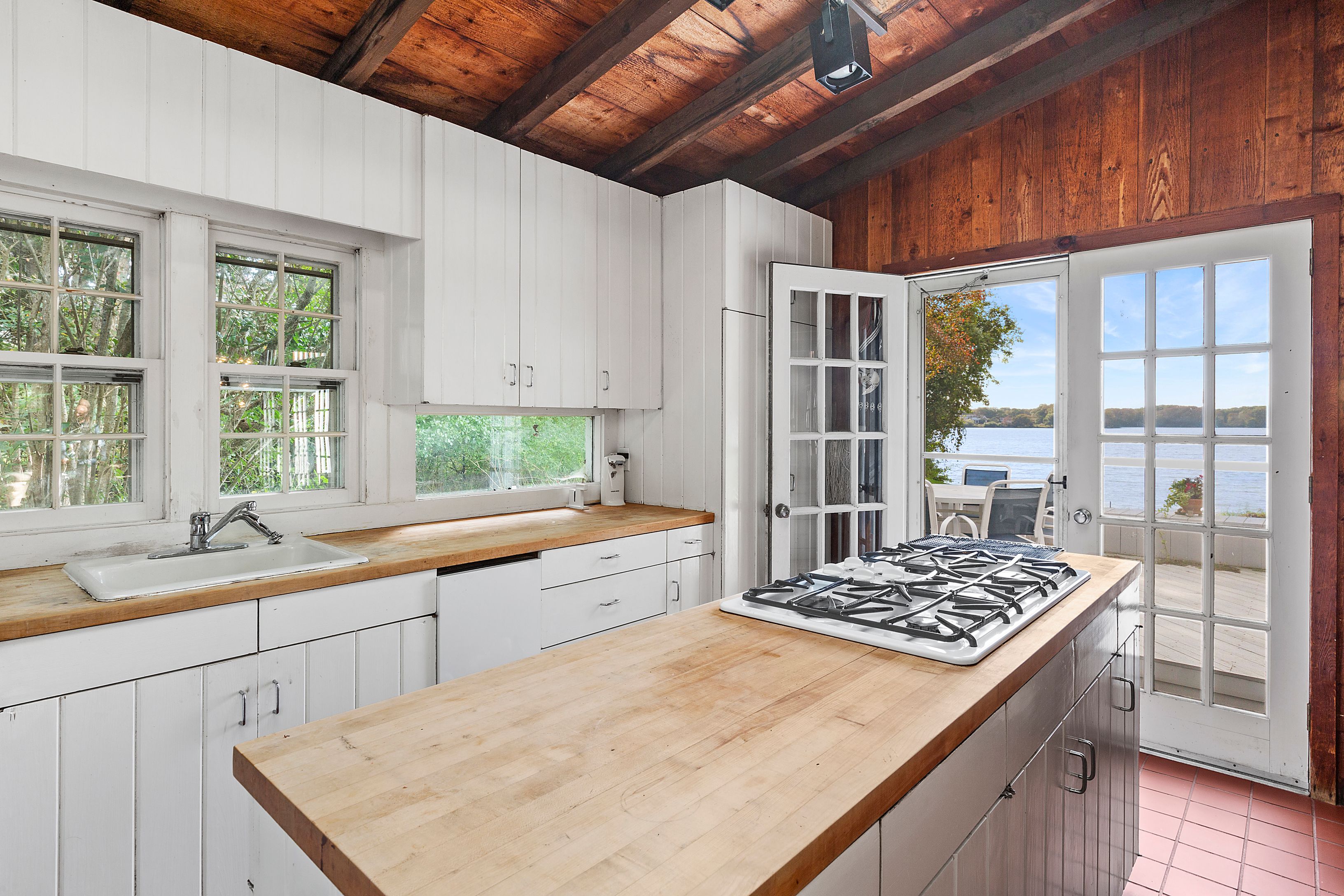 112 Mill Pond Ln, Water Mill, NY 11976 Out East