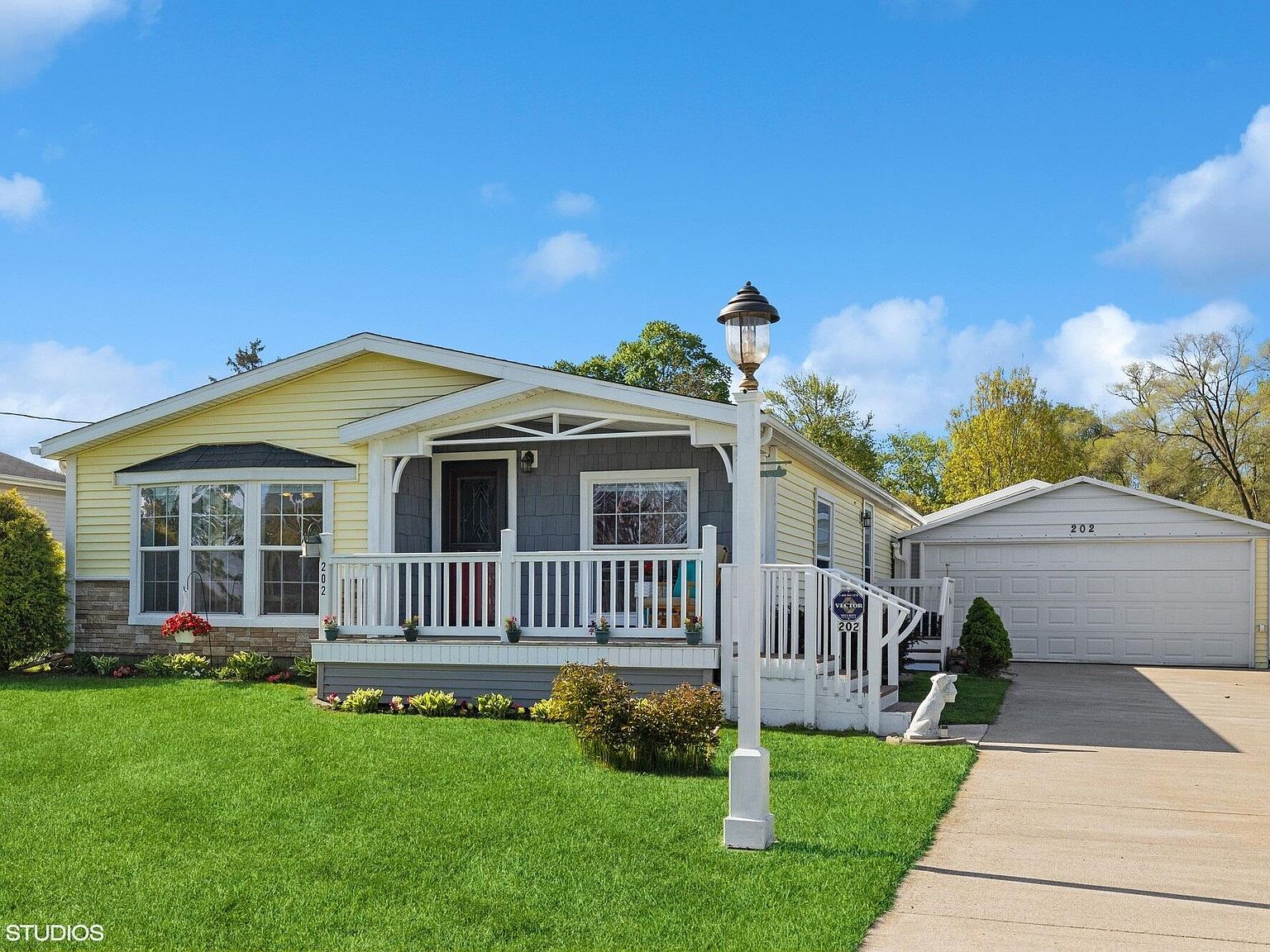 202 W 3rd St, Galien, MI 49113 Zillow