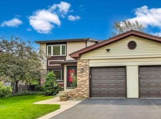 831 W Partridge Ln #45, Mount Prospect, IL 60056