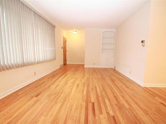 5th image of 1414 Irvington Pl
