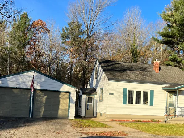 963 N Jebavy Dr, Ludington, MI 49431
