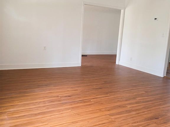 3rd image of 6318 Sayers St
