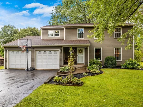 10 Cricket Ln, Fulton, NY 13069