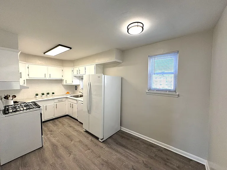 Gorgeous Renovated Private Home in Drexel Hill, PA — Photo 13