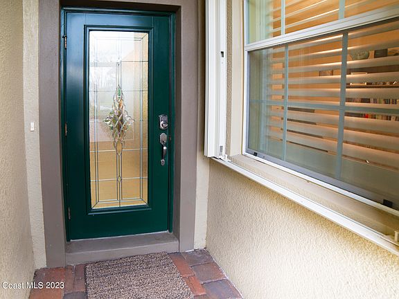 4th image of 6581 Ingalls St