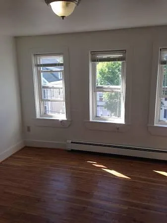 390 Main St #2 — Photo 15