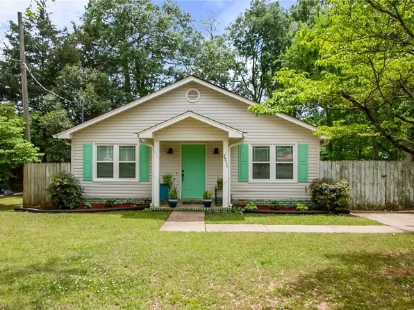 2311 20th St, Northport, AL 35476