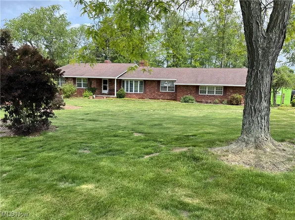 58611 Sharon Blvd, Rayland, OH 43943